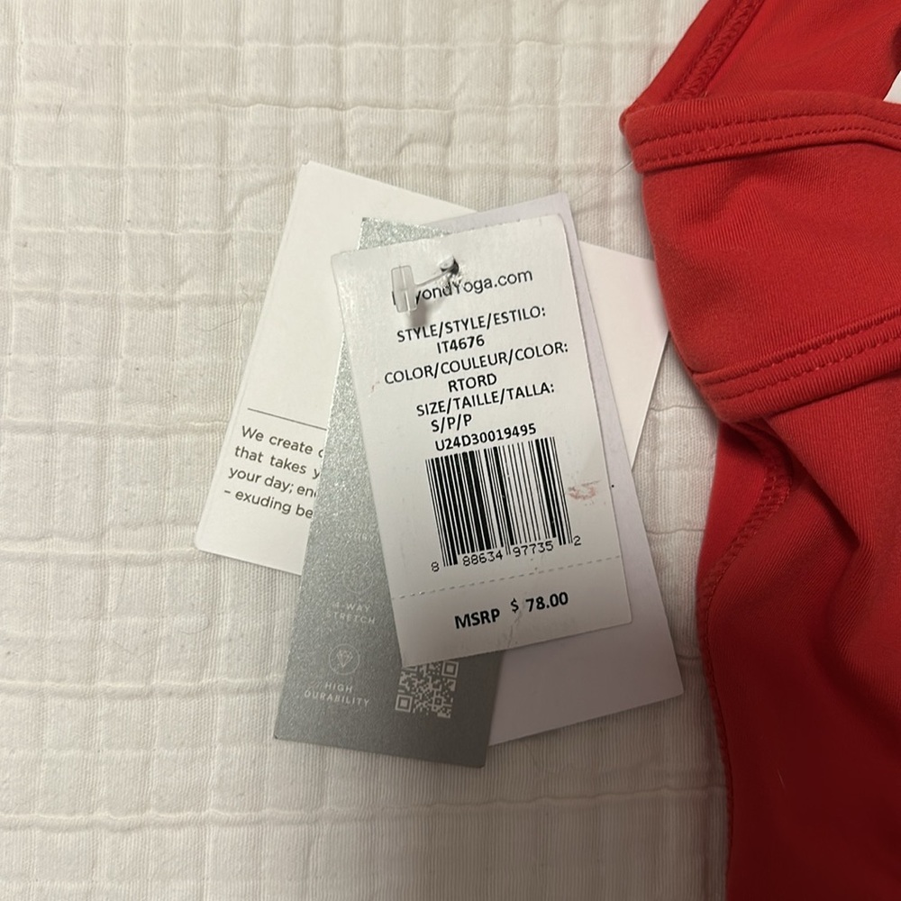Beyond Yoga POWERBEYOND™ Strive Cropped Tank - Retro Red - Picture 3 of 6
